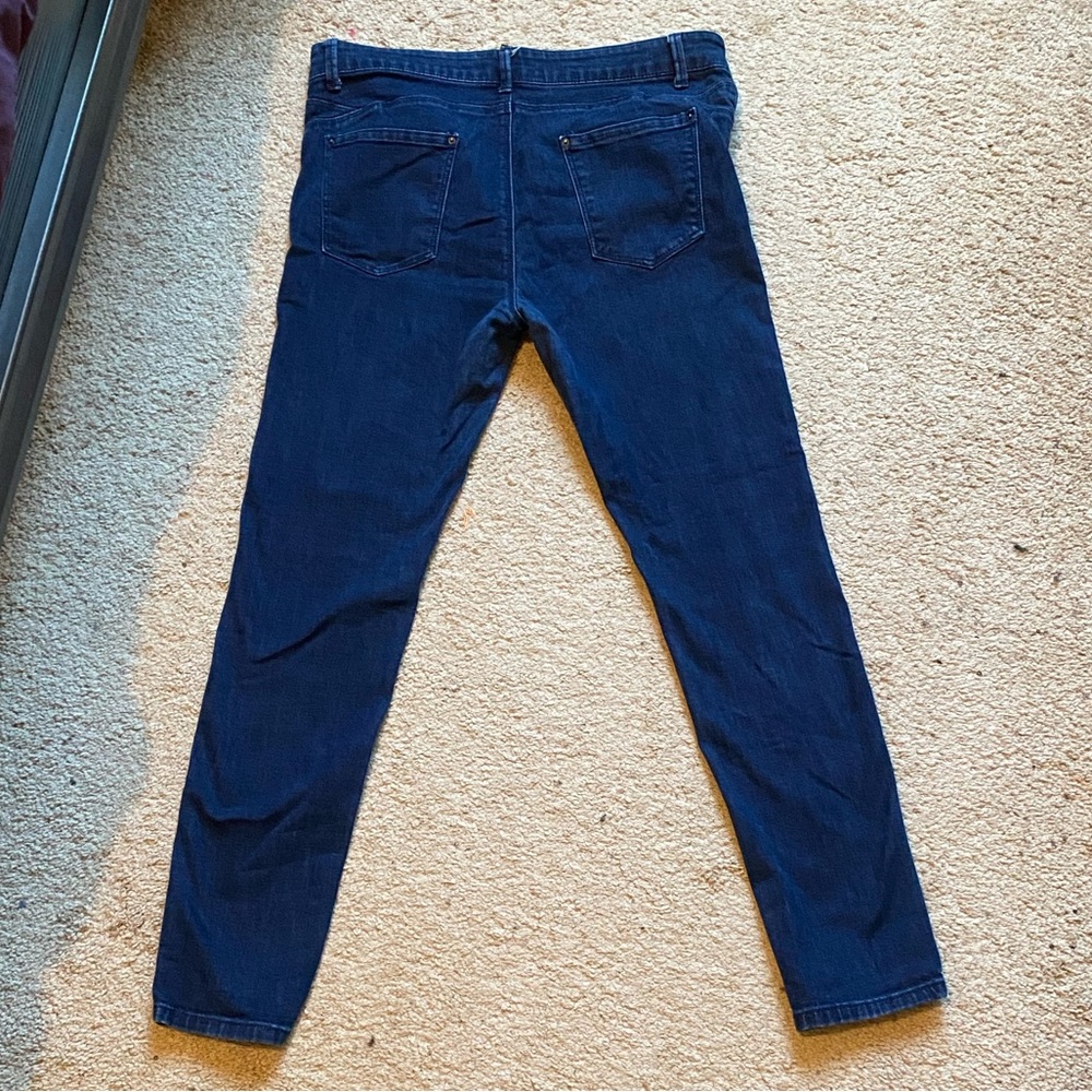 These can no longer fit me giving to whoever would like